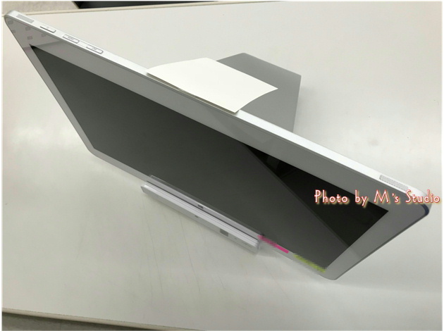 富士通 品名 LIFEBOOK GH77/T 型名 FMVG77TW