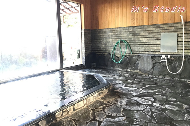 おんせん県おおいた かいがけ温泉 きのこの里 家族湯 露天風呂 キャンプ オートキャンプ 大分県 由布市 挾間町 田代 内湯